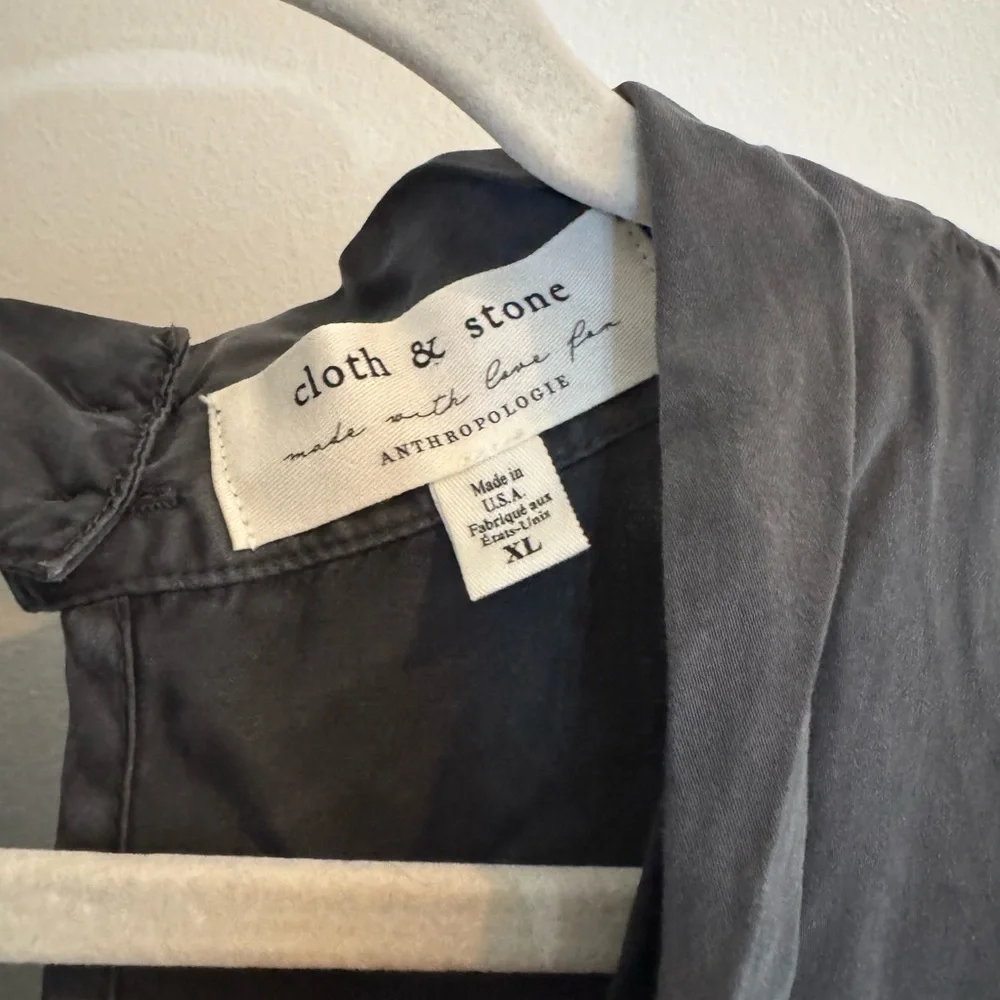 Anthropologie Cloth & Stone Black Sleeveless Jumpsuit with V-Neckline - Picture 3 of 3